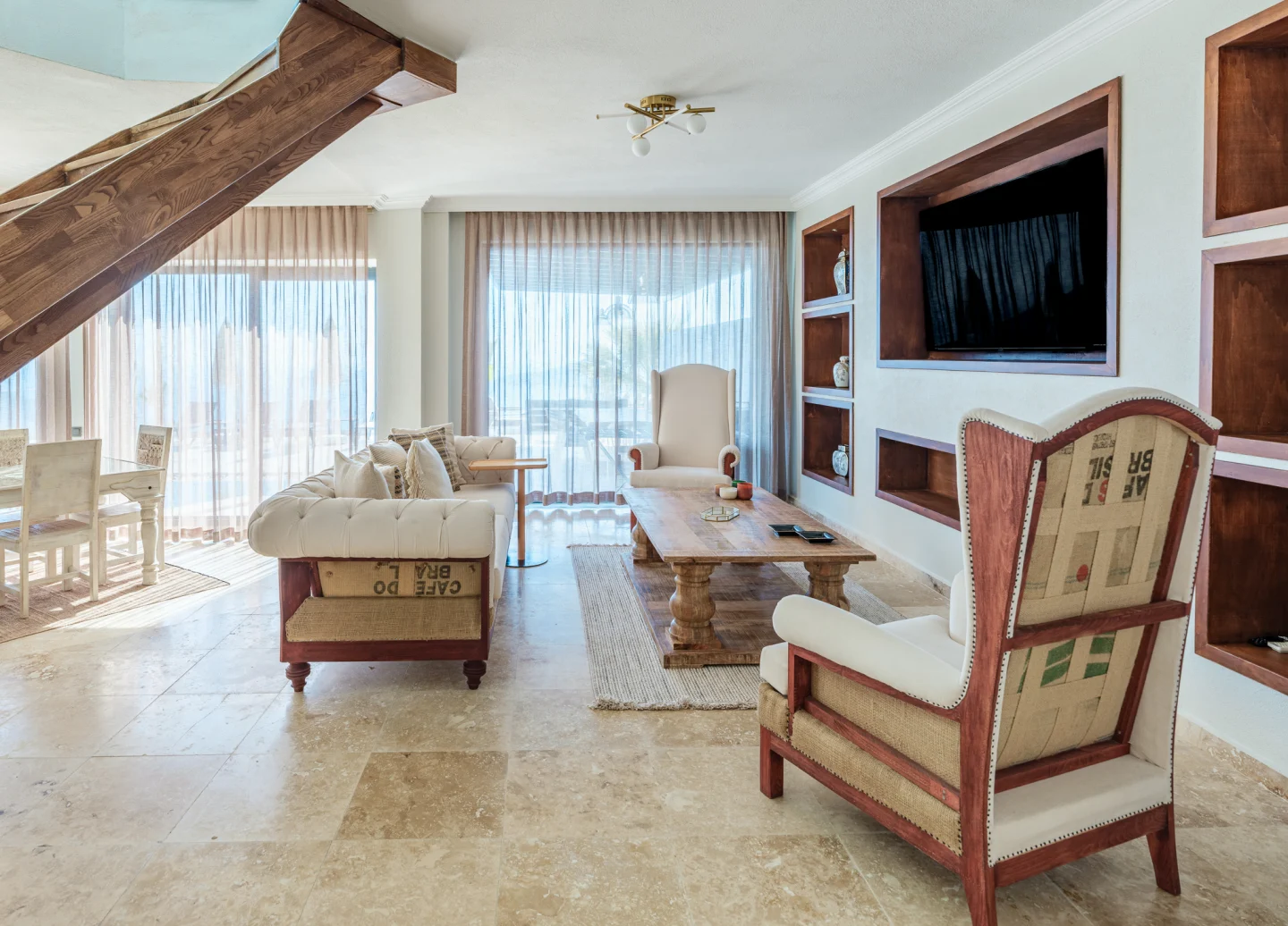 Villa Nisa — uygulama detayı